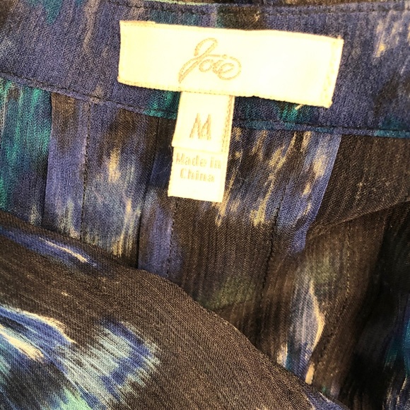 Joie Anthropologie Flowy Floral silk blouse size M - Picture 4 of 7